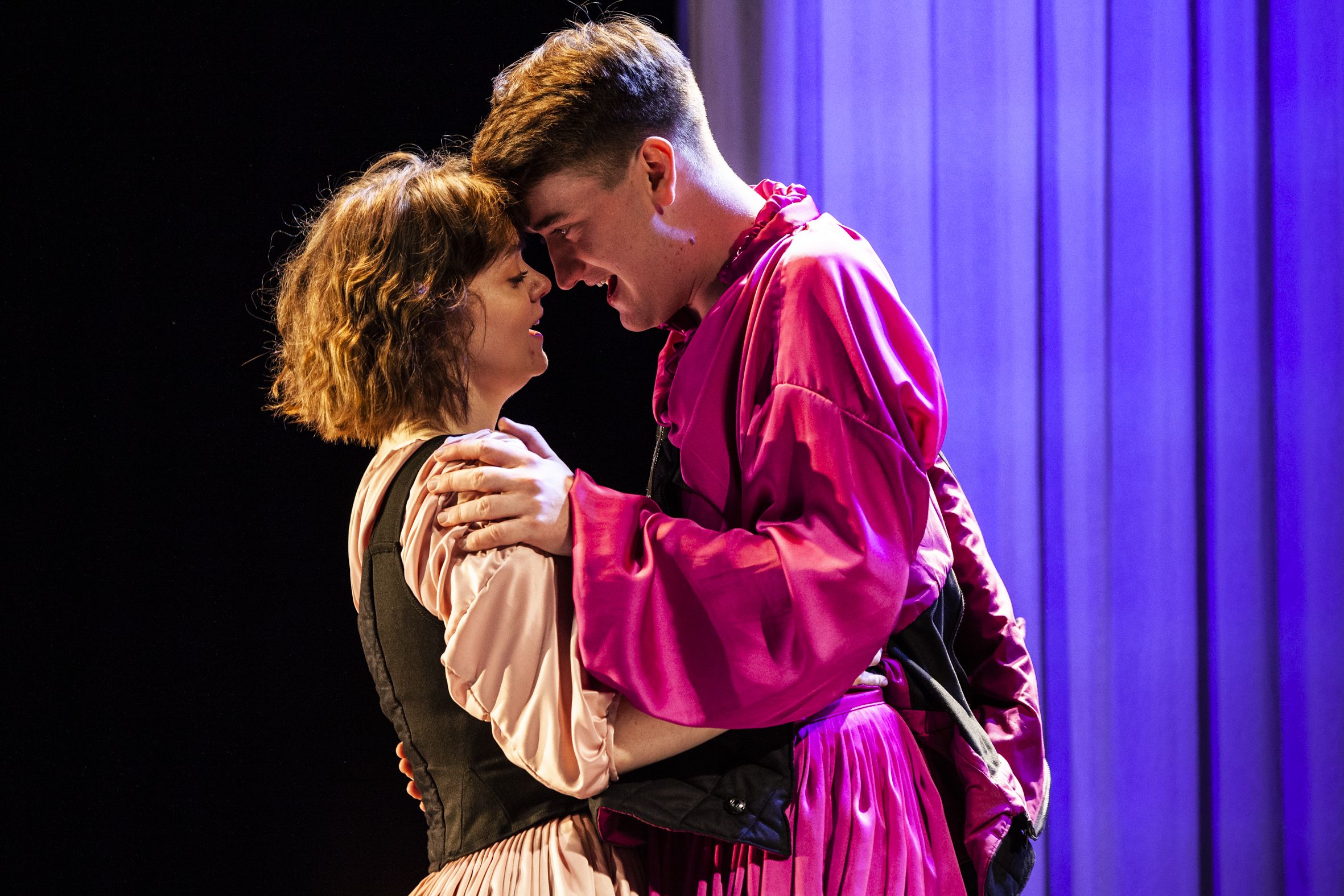 Romeo&Juliet_CumbernauldTheatre_creditRobinMitchell_260